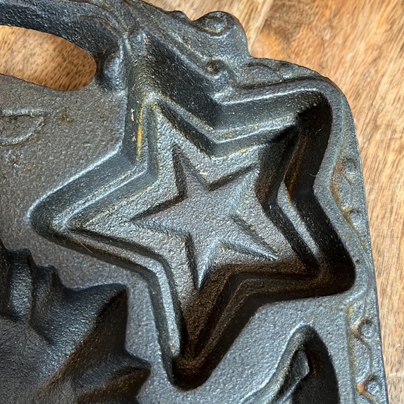 Vtg '88 JOHN WRIGHT Cast Iron Southwest Cookie Muffin Cactus Coyote Armadillo - Picture 4 of 15